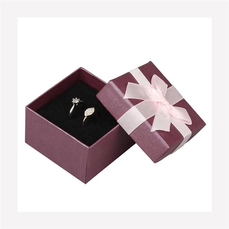 Plastic Blue Painting Finger Ring Box